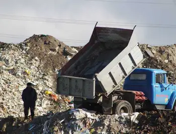 Без сміттєвого заводу і з переповненими звалищами: чому Кіровоградщина досі не переробляє власні відходи? (ФОТО) фото 1