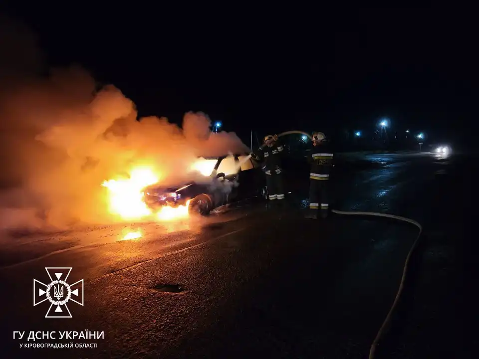 горіла автівка