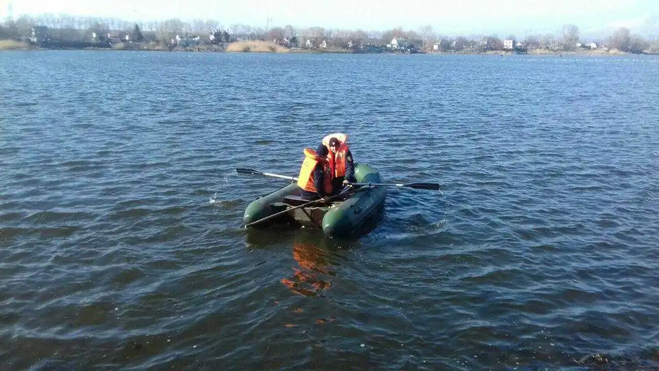На Кіровоградщині з водойми витягли тіло загиблого чоловіка (ФОТО)