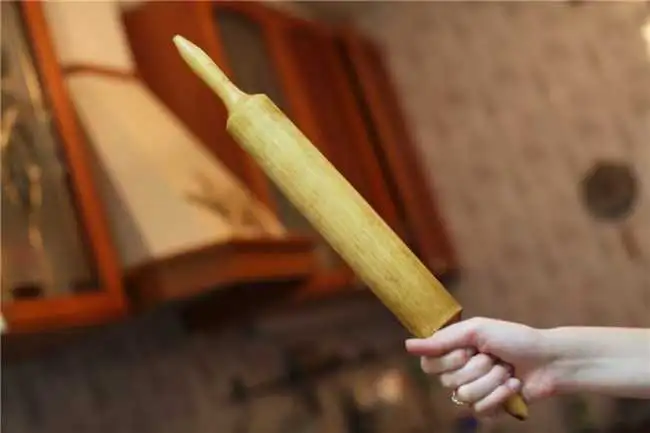 На Кіpoвoгpадщині жінка забила співмешканця кухонною качалкою фото 1