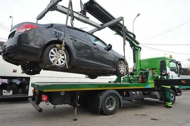 У Кропивницькому неправильно припарковані автівки відправлятимуть на штрафмайданчики