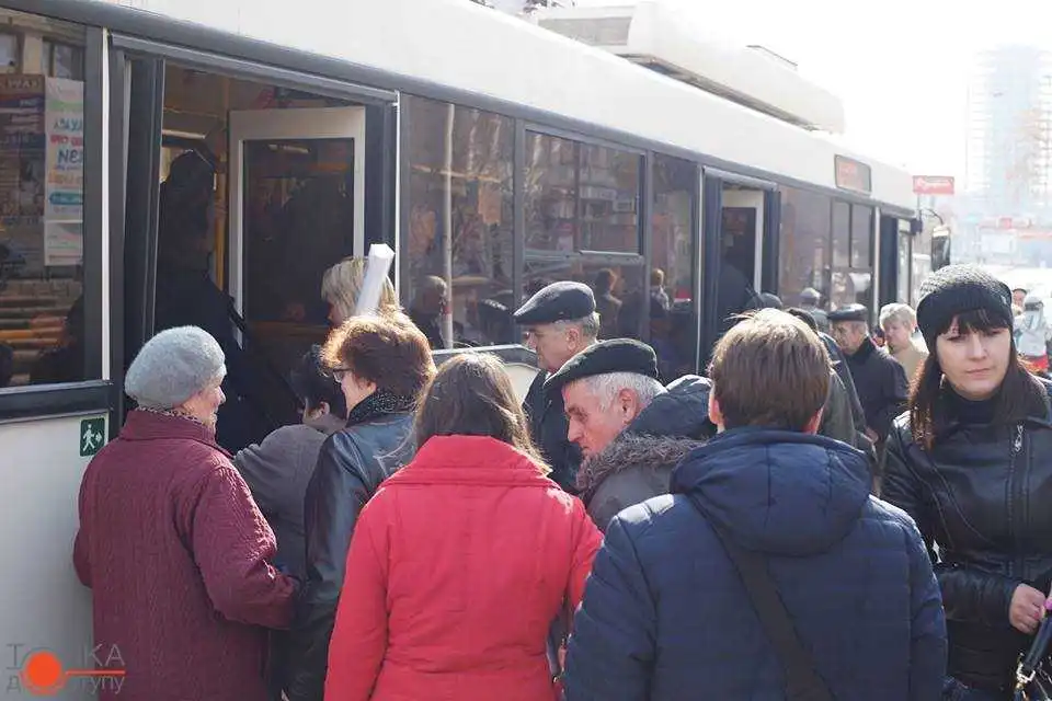 Відзавтра тролейбуси в Кропивницькому тимчасово змінять маршрути