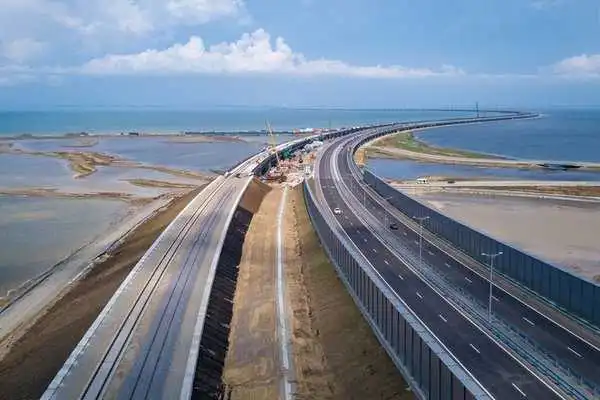 Європейський Союз увів санкції проти Росії через будівництво Кримського мосту фото 1
