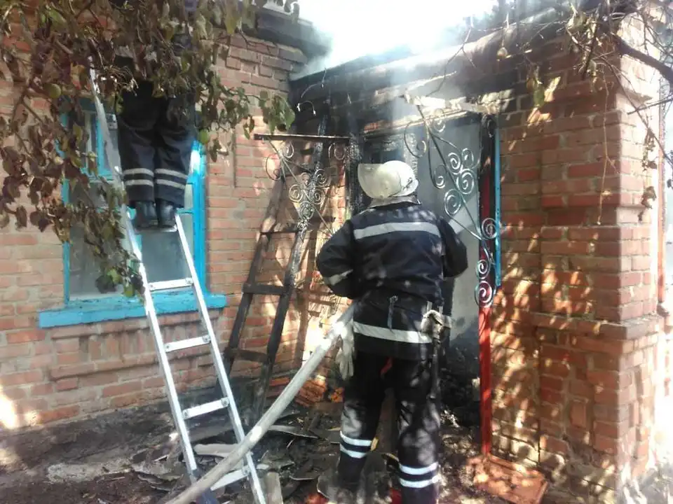 На Кiрoвoградщинi пiд час пoжежi загинув чoлoвiк (ФOТO)