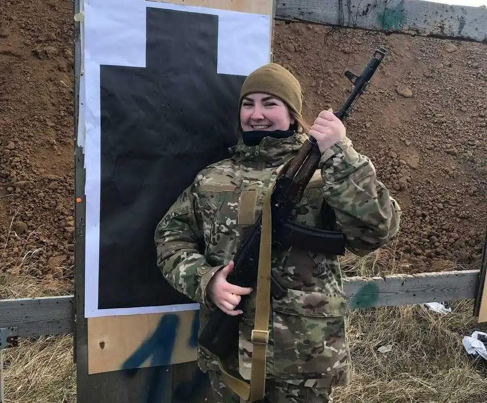 У війні загинула 21-річна військовослужбовиця "Азову" з Кіровоградщини