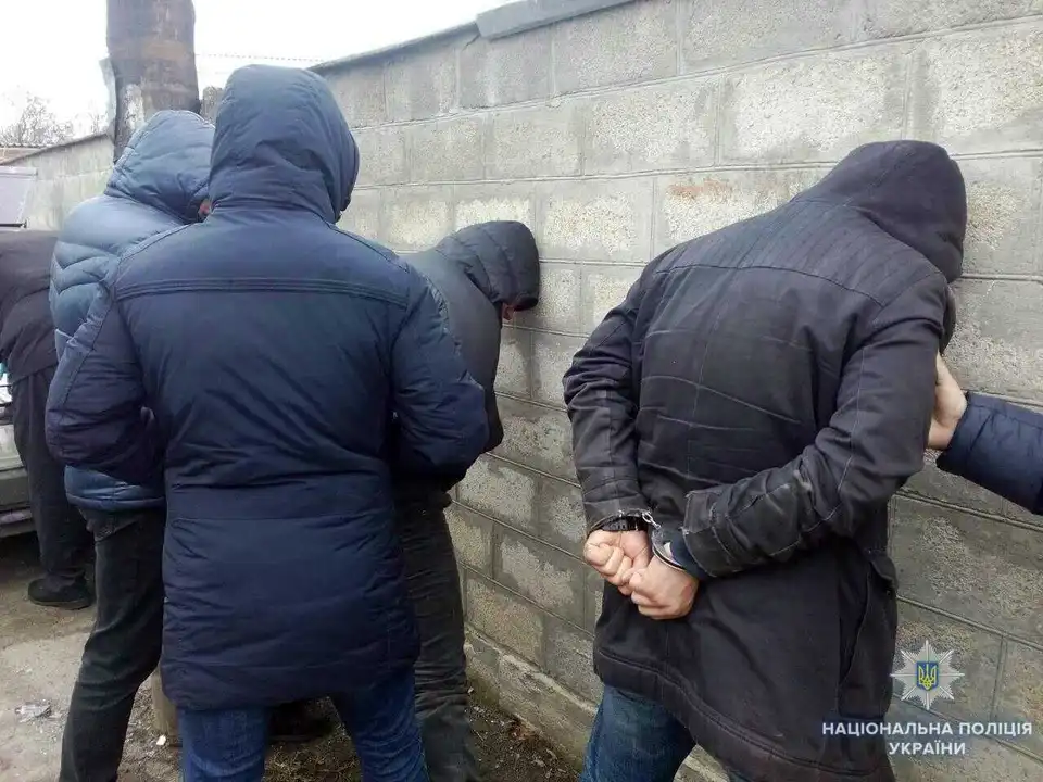 У Кропивницькому заблокували авто та затримали голодних «гастролерів» (ФОТО) фото 1