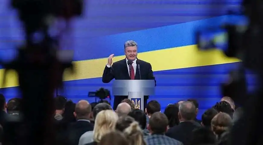 Прес-конференція Порошенка: НАТО, корупція та життя не цукор. Основні тези (ФОТО)
