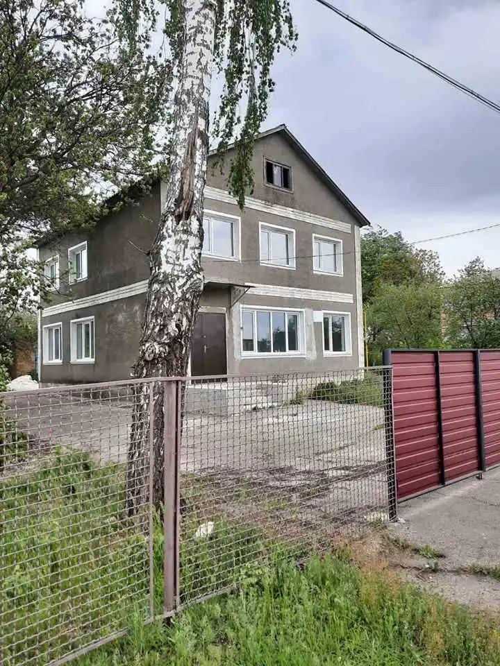 Висока зарплата й будинок: у село на Знам'янщині запрошують на роботу сімейного лікаря