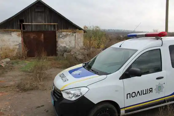 Чoлoвiк з Кiрoвoгрaдщини «знaйшoв» у лiсoсмузi прoтитaнкoвi снaряди (ФOТO, ВIДЕO) фото 1