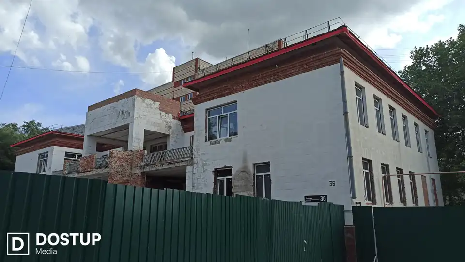 Як ремонтують стоматологічну лікарню на Шевченка у Кропивницькому