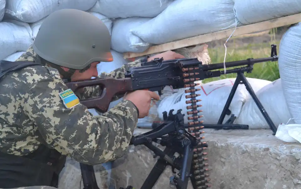 Під Новоолександрівкою піхотна група бойовиків атакувала українців і під вогнем відкотилась назад (ВІДЕО)