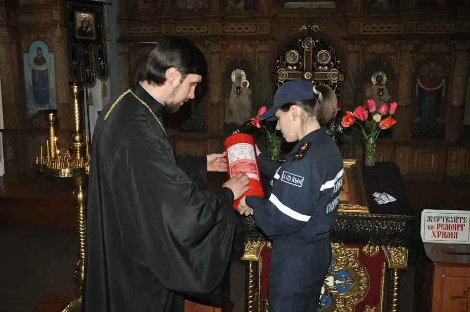 Напередодні Великодня рятувальники перевірили кіровоградські церкви (ФОТО) фото 1