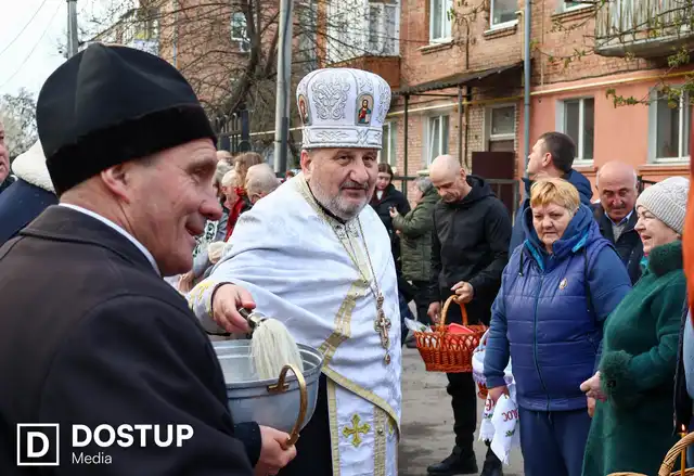 У храмах Кропивницького освячують великодні кошики (ФОТОРЕПОРТАЖ)