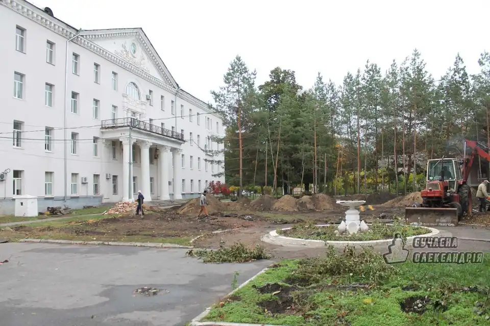 В Олександрійській міській лікарні почали будувати нове приймальне відділення (ФОТО)