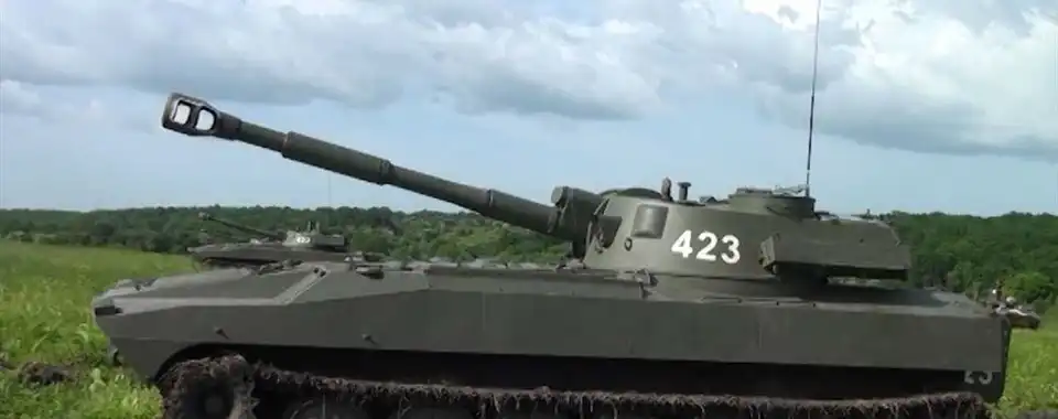 Бронетехніка біля Гнутового: ЗСУ відкрили вогонь на ураження (ВІДЕО)