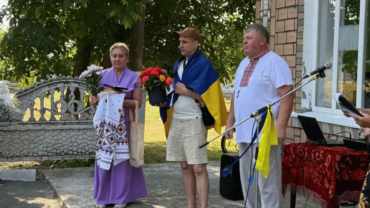 Звільненого з полонну росіян українського захисника Івана Касяна зустріли вдома у Мануйлівці Кіровоградської області