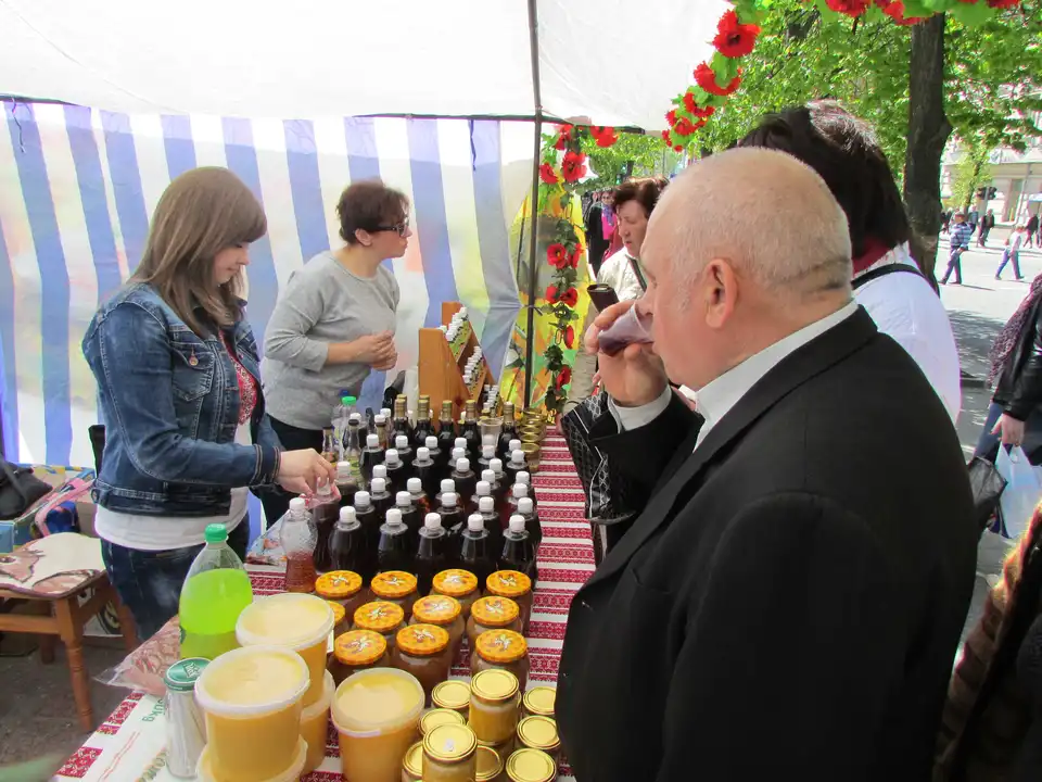 Кpoпивницький по-весняному яpмapкує (ФOТOРЕПОРТАЖ) фото 14