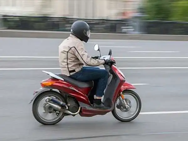 На Кіровоградщині п'яний мопедист влаштував погоню з поліцейськими