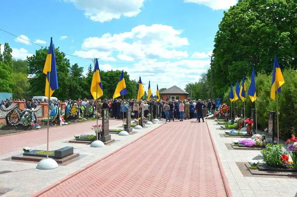 На Кіровоградщині попрощалися з загиблими Героями