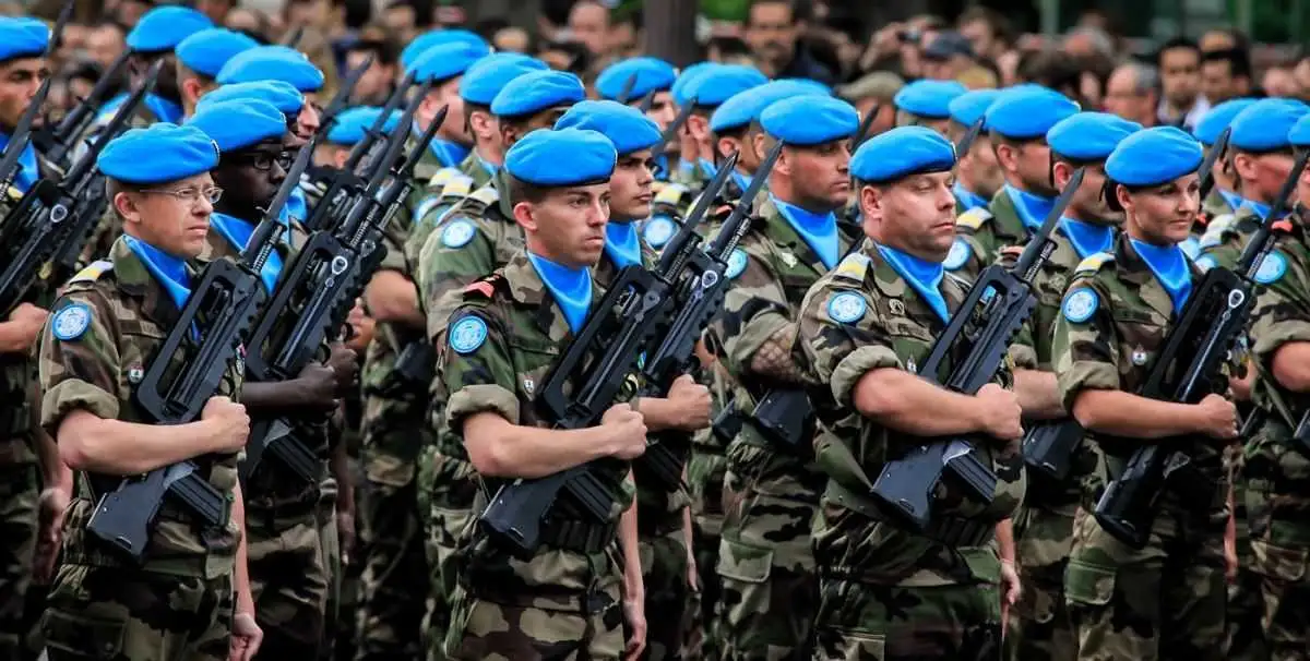 У Кабміні розповіли, чим загрожують миротворці на Донбасі фото 1
