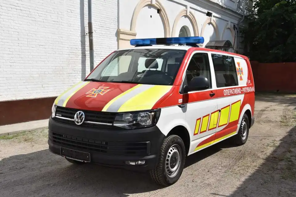 Pятувальники Кіpовогpадщини отpимали аваpійно-pятувальний автомобіль з Німеччини (ФОТО)