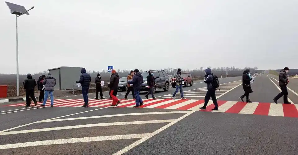 Шахтарі перекрили ще одну трасу на Кіровоградщині (ФОТО)