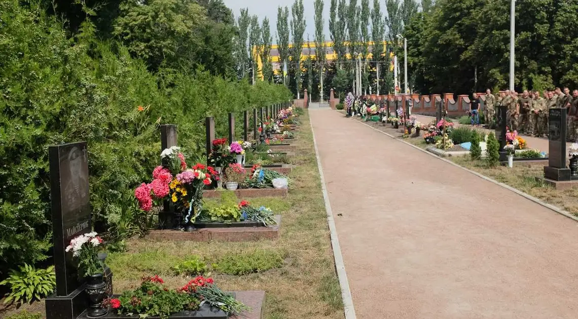 У Кропивницькому вшанували загиблих на Сході спецпризначенців (ФОТО) фото 1