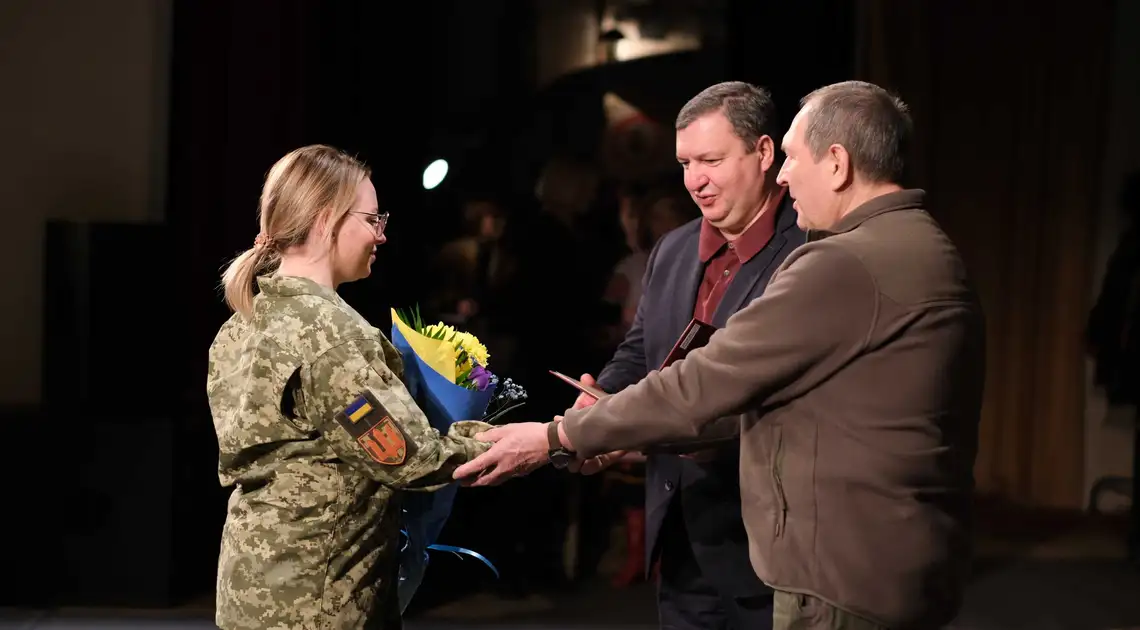 У Кропивницькому відбулися урочистості з нагоди Дня Збройних Сил України (ФОТОРЕПОРТАЖ) фото 1