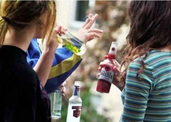 Під час "професійного" свята кіровоградські діти залишаться без алкоголю