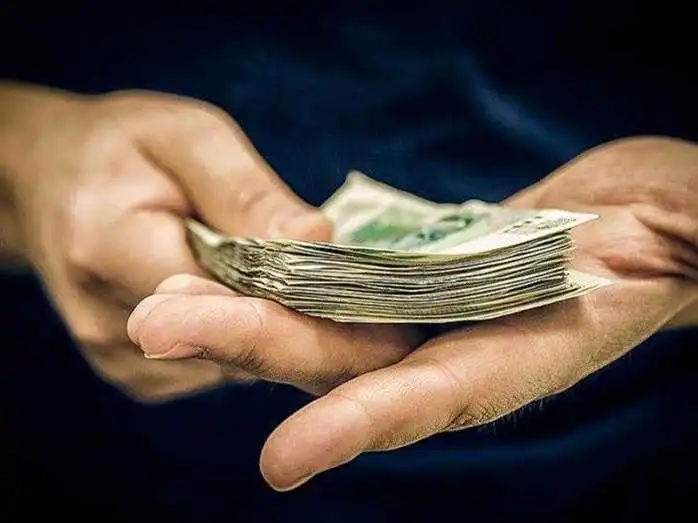 У Кропивницькому п'яний водій намагався дати хабар поліцейському (ВІДЕО)