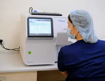 Волонтери передали дитячій лікарні в Кропивницькому автоматичний прилад для аналізів крові (ФОТОРЕПОРТАЖ) фото 1