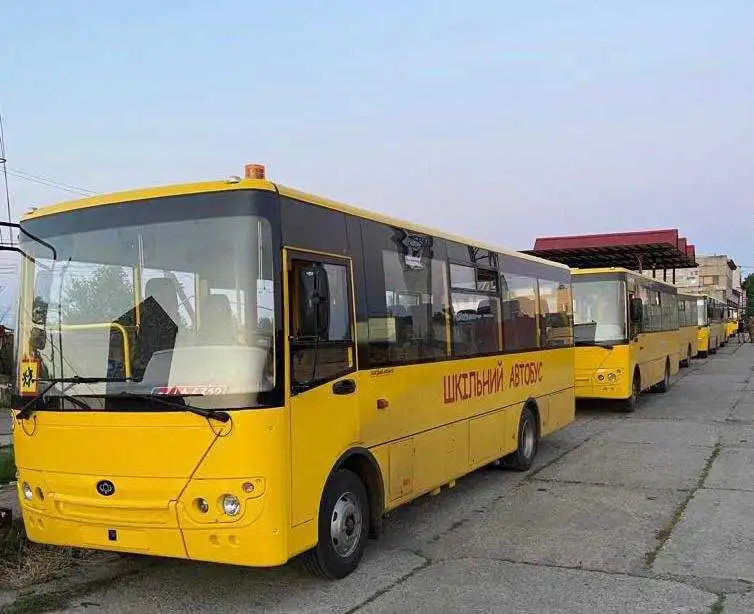 З Кіровоградщини відправили 10 нових автобусів на Луганщину