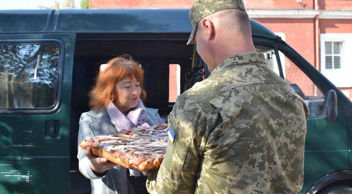 Спецпризначенцям у Кропивницькому передали смаколики (ФОТО) фото 1