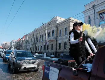 У Кропивницькому відбувся жіночий автопробіг (ФОТОРЕПОРТАЖ) фото 1