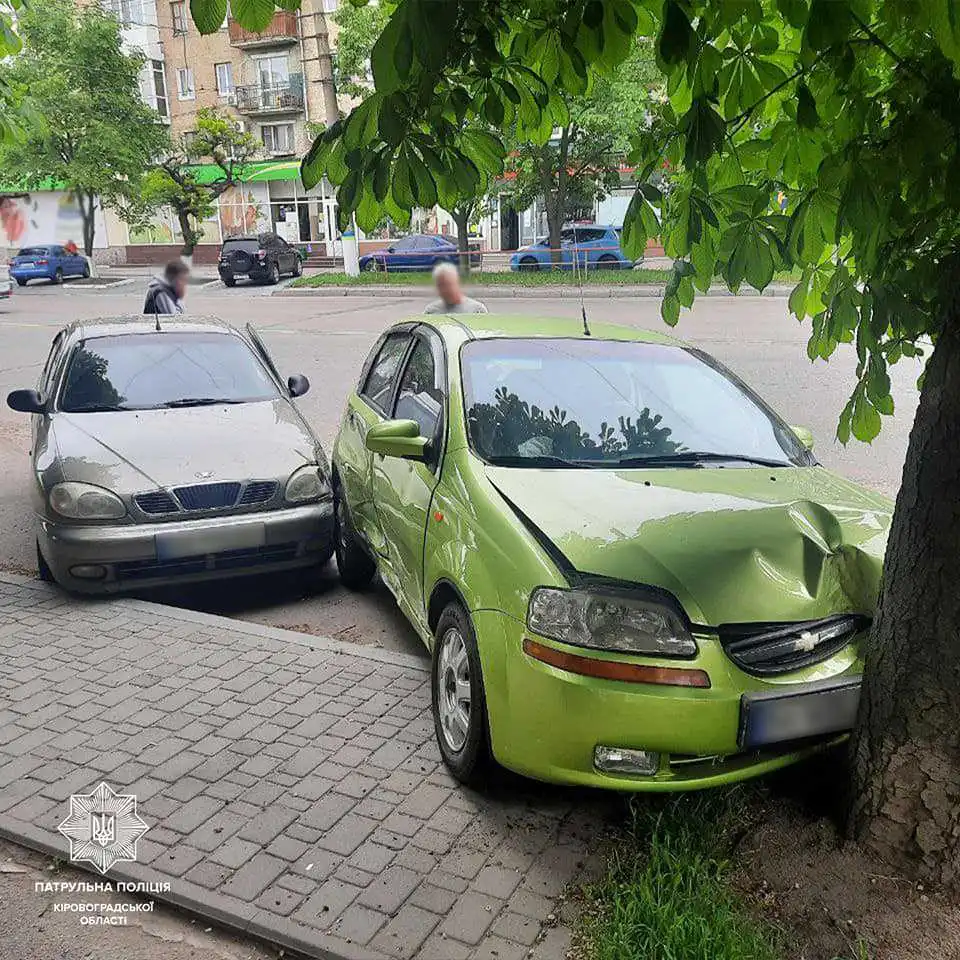 У Кpопивницькому сталася ДТП за участі Chevrolet та Lanos