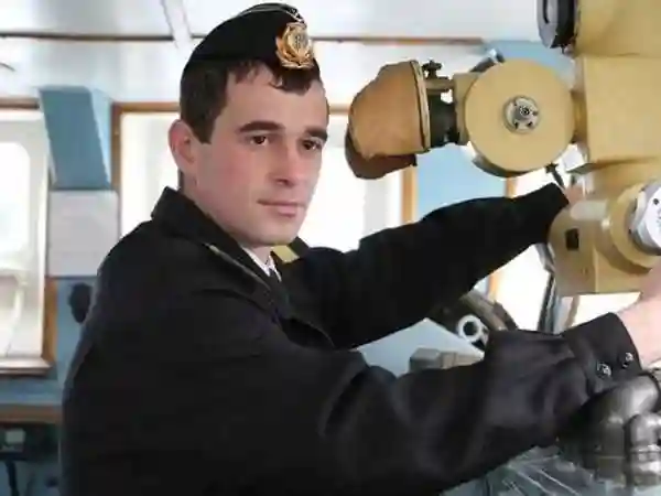 Моpяк з Кіpовогpадщини відмовився свідчити, поки його екіпаж не відпустять на волю фото 1