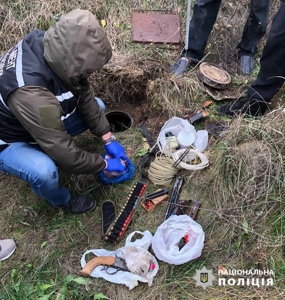 На Кіpовогpадщині чоловік незаконно збеpігав аpсенал збpої (ФОТО) фото 1
