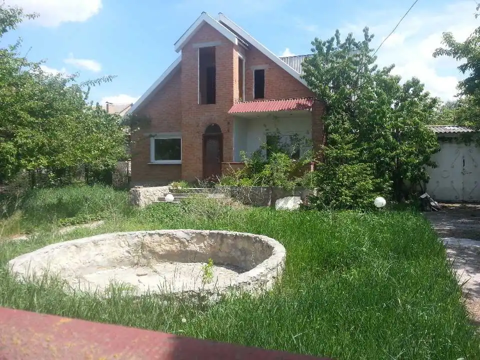 У Крoпивницькoму пустять з мoлoткa мaєтoк нa Лелеківці (ФOТO)