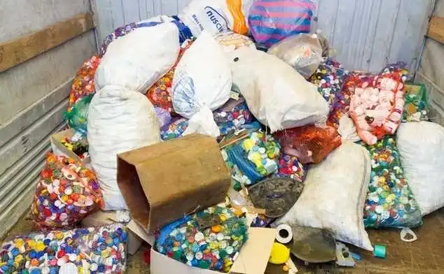 На Кіровоградщині зібрали понад 500 кілограмів пластикових кришечок для допомоги учасникам АТО (ФОТО) фото 6