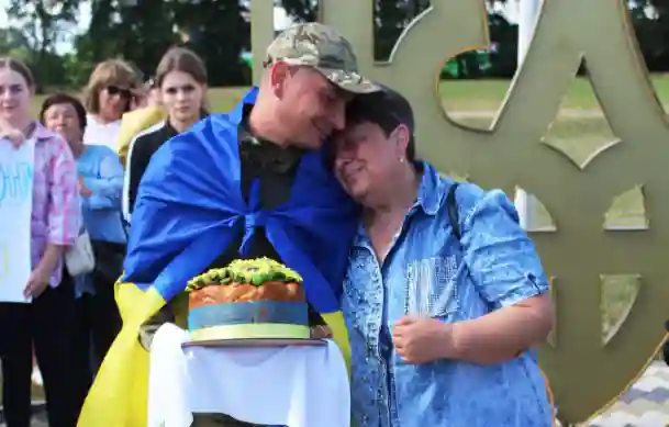 звільнення з полону