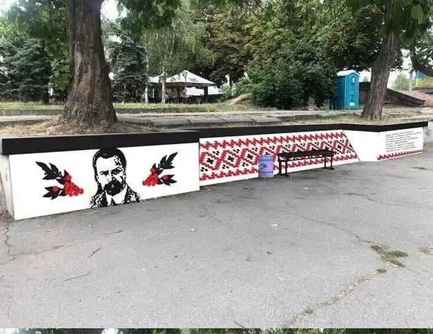 У Кропивницькому збирають гроші, аби розмалювати Набережну (ФОТО)