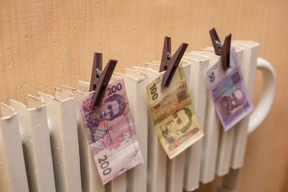 Абонплата на тепло: українцям доведеться платити за опалення влітку