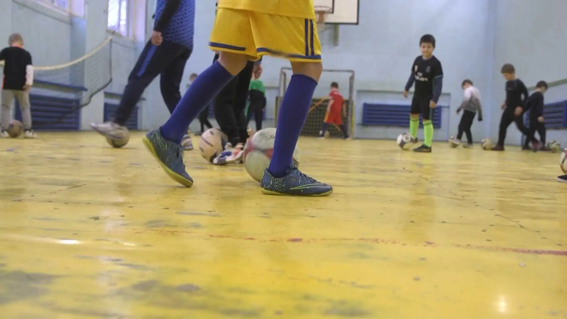 Долучитися може кожен: дитяча футбольна школа з Миколаєва переїхала в Кропивницький (ФОТО) фото 14