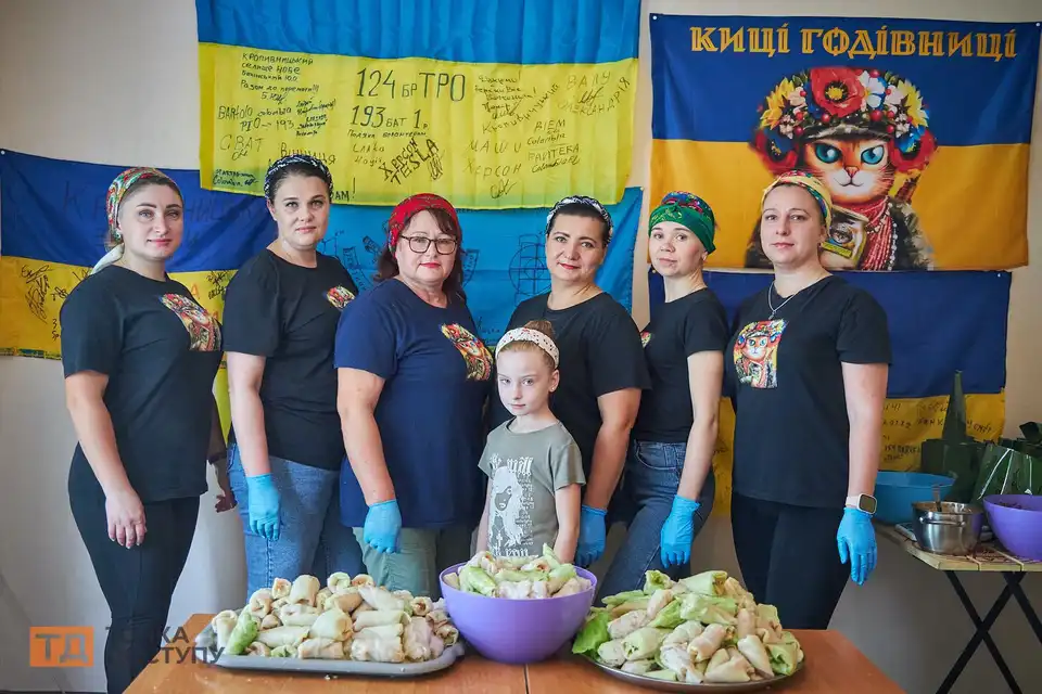 Киці-годівниці
