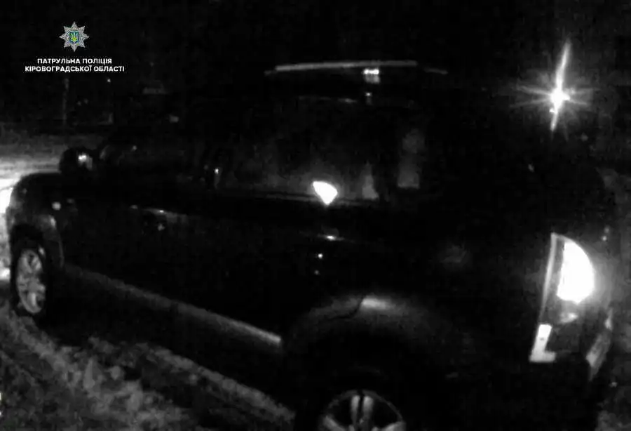 У Кропивницькому виявили водія позашляховика із підробним посвідченням