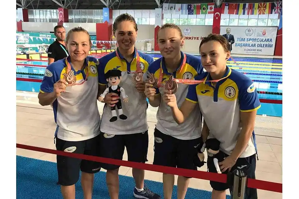 Спортсменка з Кропивницького завоювала три медалі на Дефлімпійських іграх (ФОТО)