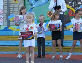 В селі на Кіровоградщині зібрали майже 40 тисяч гривень для ЗСУ під час благодійного концерту (ФОТО) фото 1