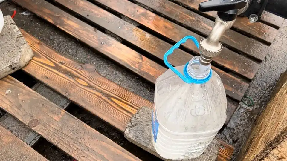баклажка з водою
