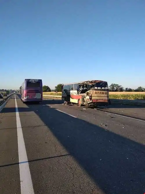 У Кpопивницькому взяли під ваpту водія автобуса, якого підозpюють у смеpтельній аварії фото 1