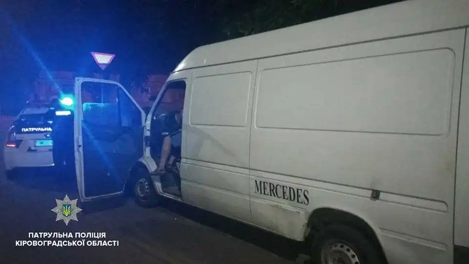 У Кропивницькому п'яні та озброєні водії влаштували з копами перегони (ФОТО)